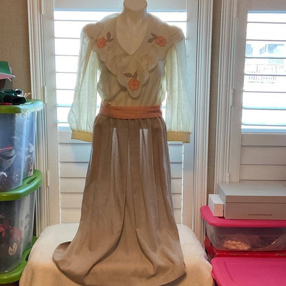 Floral Embroidered Midi Dress - Picture 1 of 10